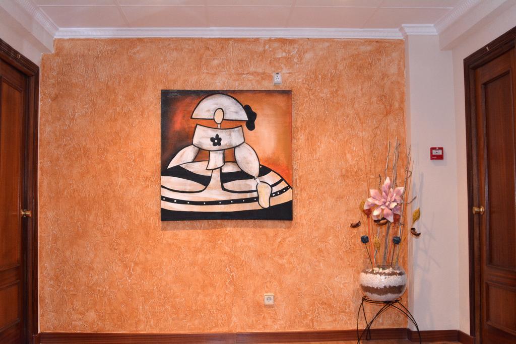 Hostal Gastrobar Carmelo Villarejo de Salvanes Bagian luar foto