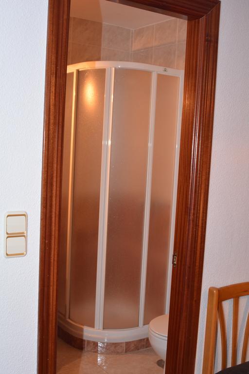 Hostal Gastrobar Carmelo Villarejo de Salvanes Bagian luar foto