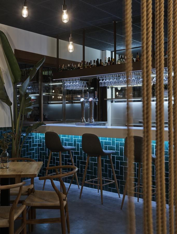 Hostal Gastrobar Carmelo Villarejo de Salvanes Bagian luar foto